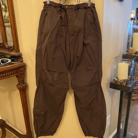 SOLD!! NWT~GARAGE Pantalon Paxton Dark Toffee Brown Parachute Baggy Pants Small - Picture 1 of 8